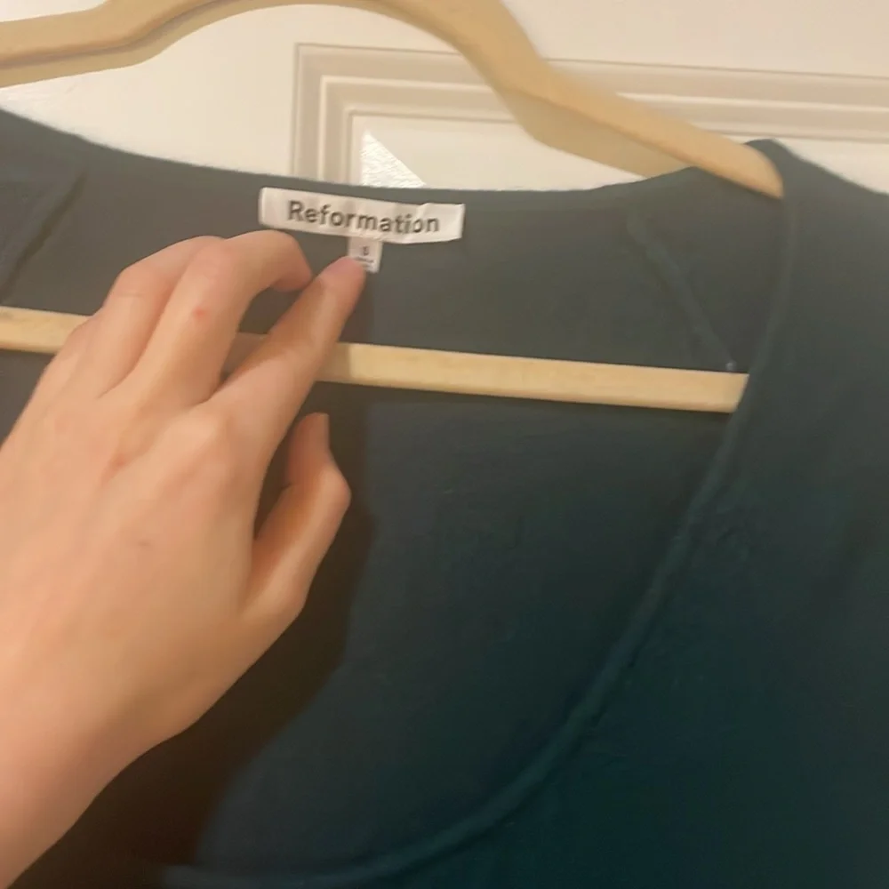 Reformation Jennita Cashmere Dress in Sycamore Gren - Picture 4 of 6